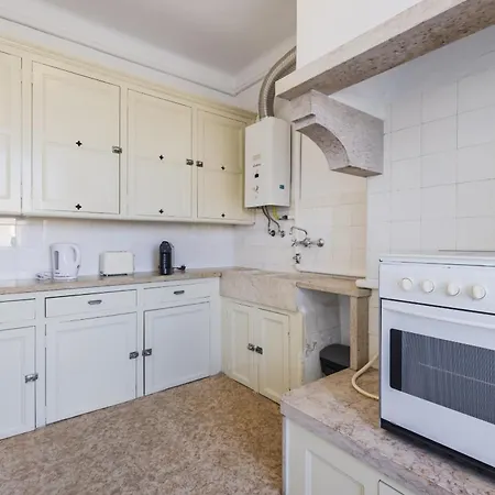 Joao Azevedo Coutinho Apartamento Lisboa