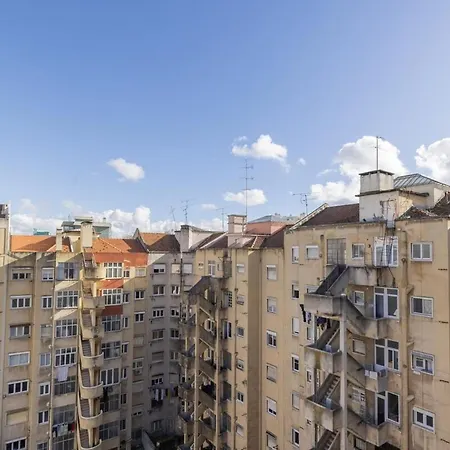 Joao Azevedo Coutinho *