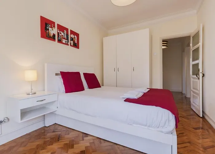 Joao Azevedo Coutinho * Lisboa