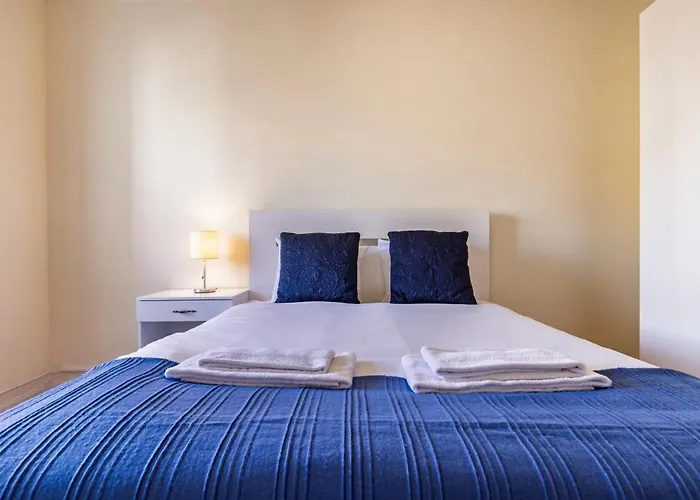 Joao Azevedo Coutinho *